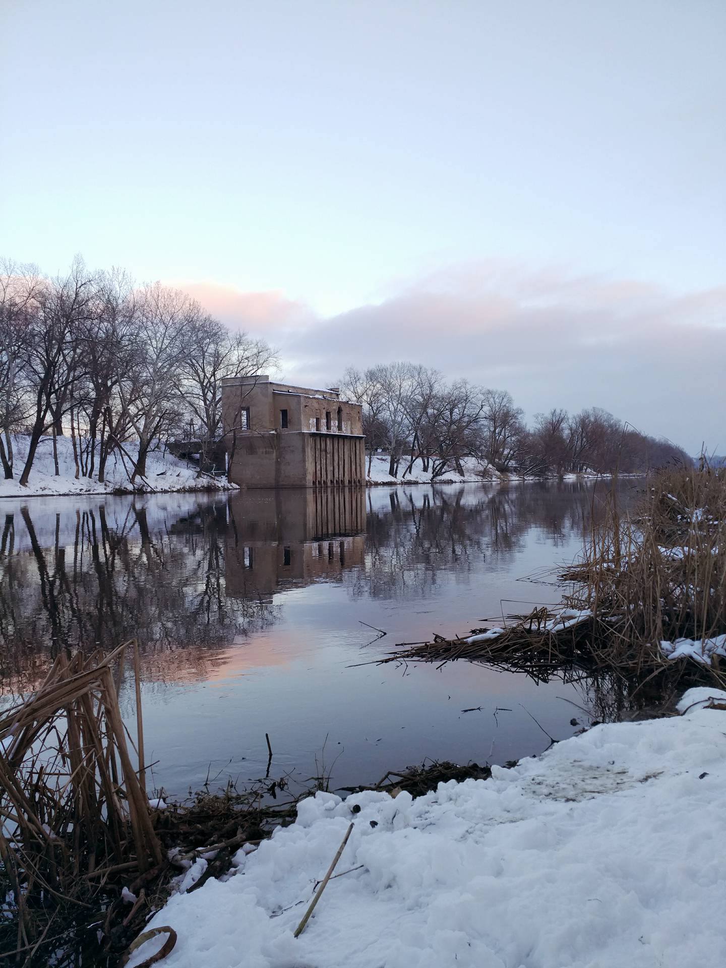 Lysychansk_lake